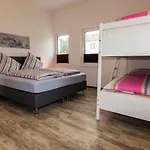 Apartman La *